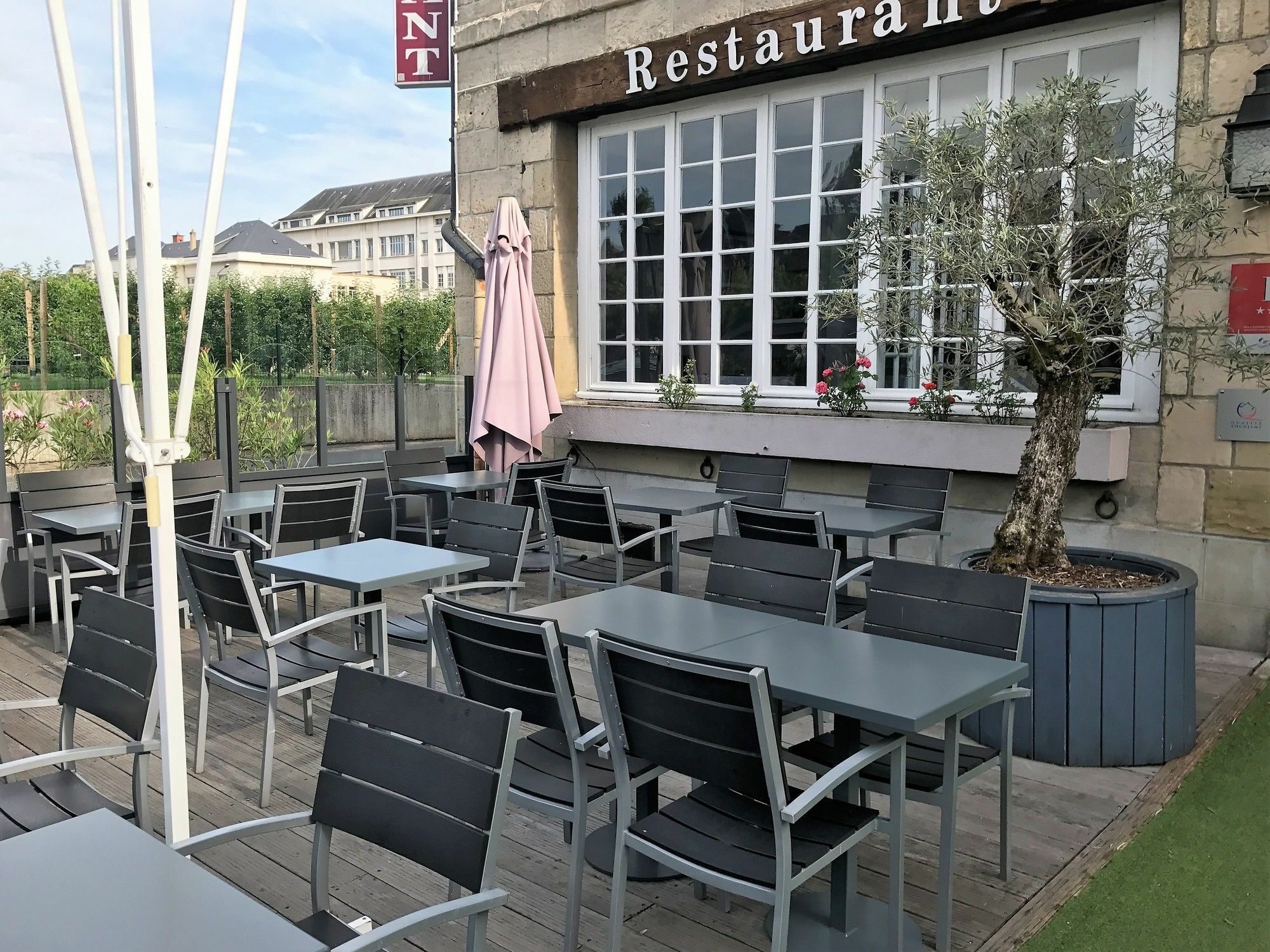בריב-לה-גייארד Citotel Hotel Le Chapon Fin מראה חיצוני תמונה