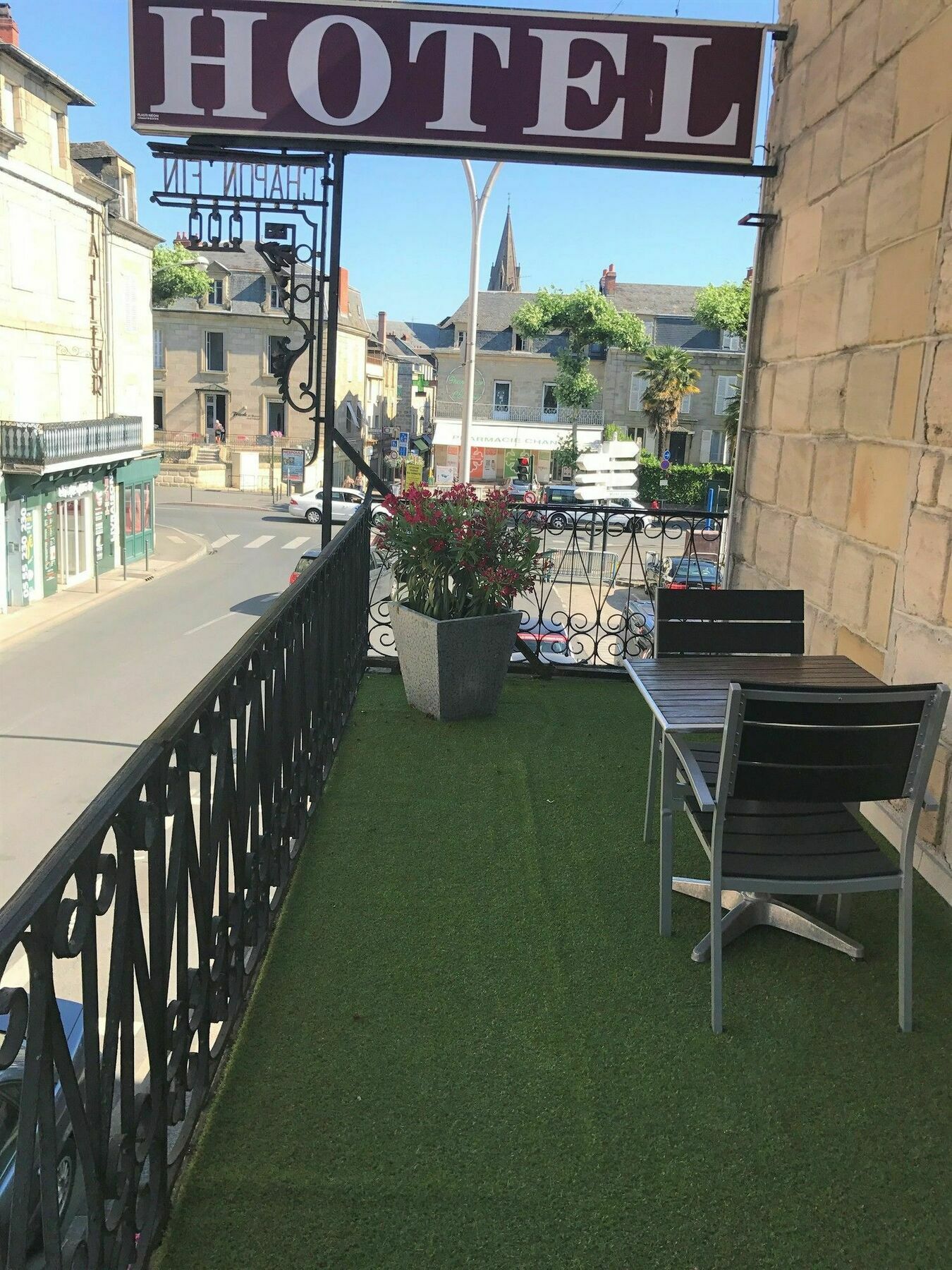 בריב-לה-גייארד Citotel Hotel Le Chapon Fin מראה חיצוני תמונה